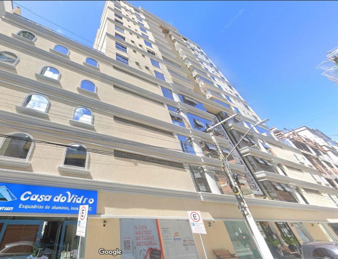 Apartamento 3 dormitórios (1 suíte) no Ed. Ville de Lyon, Meia Praia, Itapema