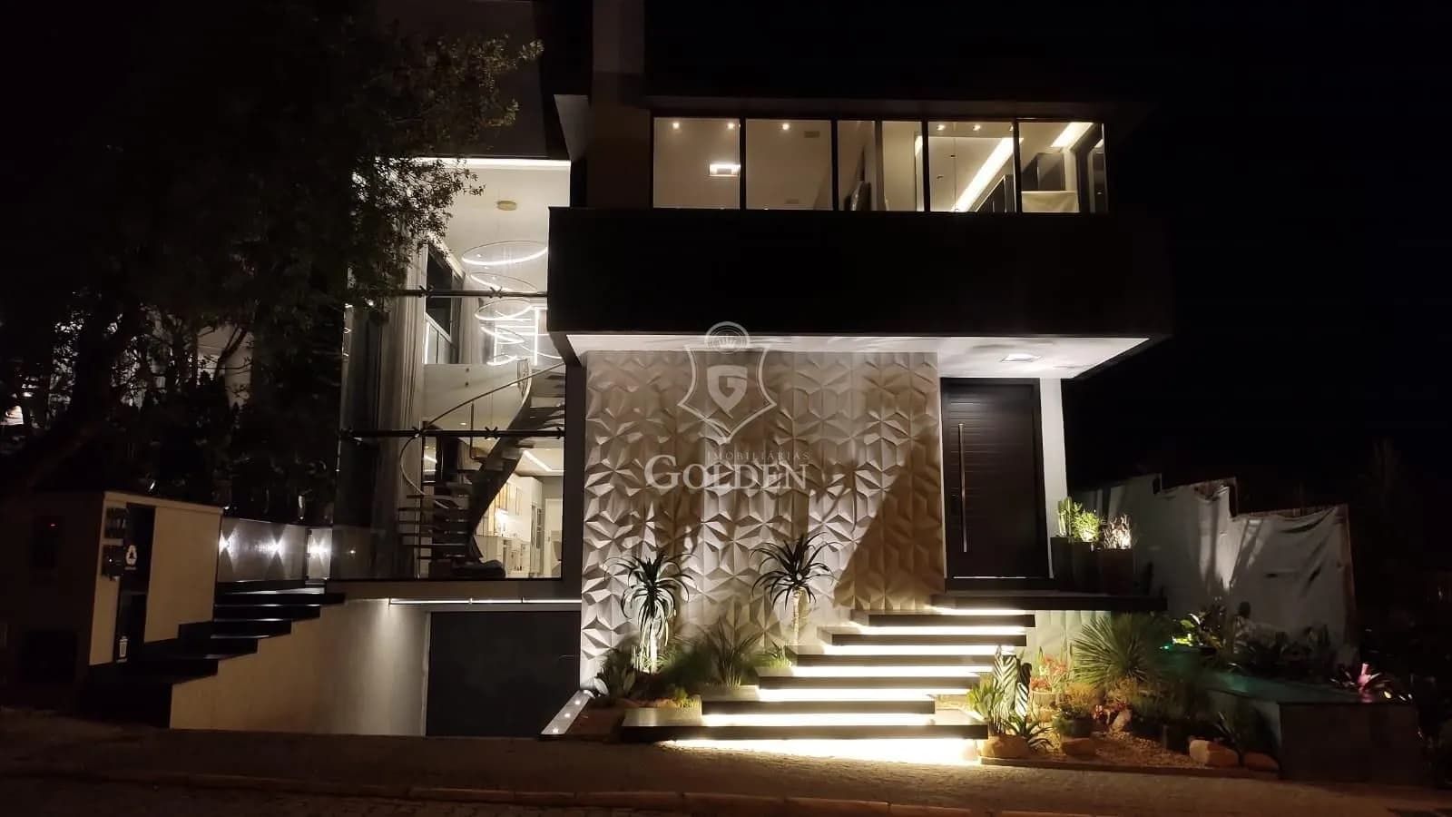 CASA NO CONDOMÍNIO VIVENDAS DO PARQUE