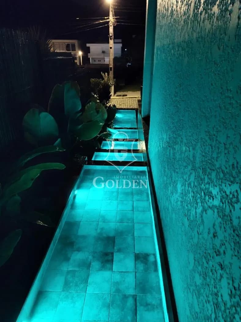 CASA NO CONDOMÍNIO VIVENDAS DO PARQUE — 5