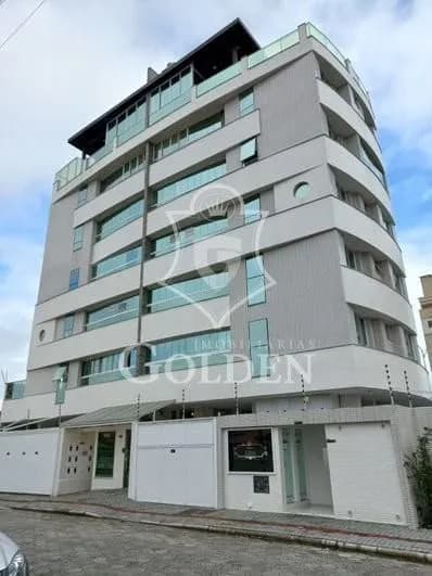 TRIPLEX FINAMENTE MOBILIADO