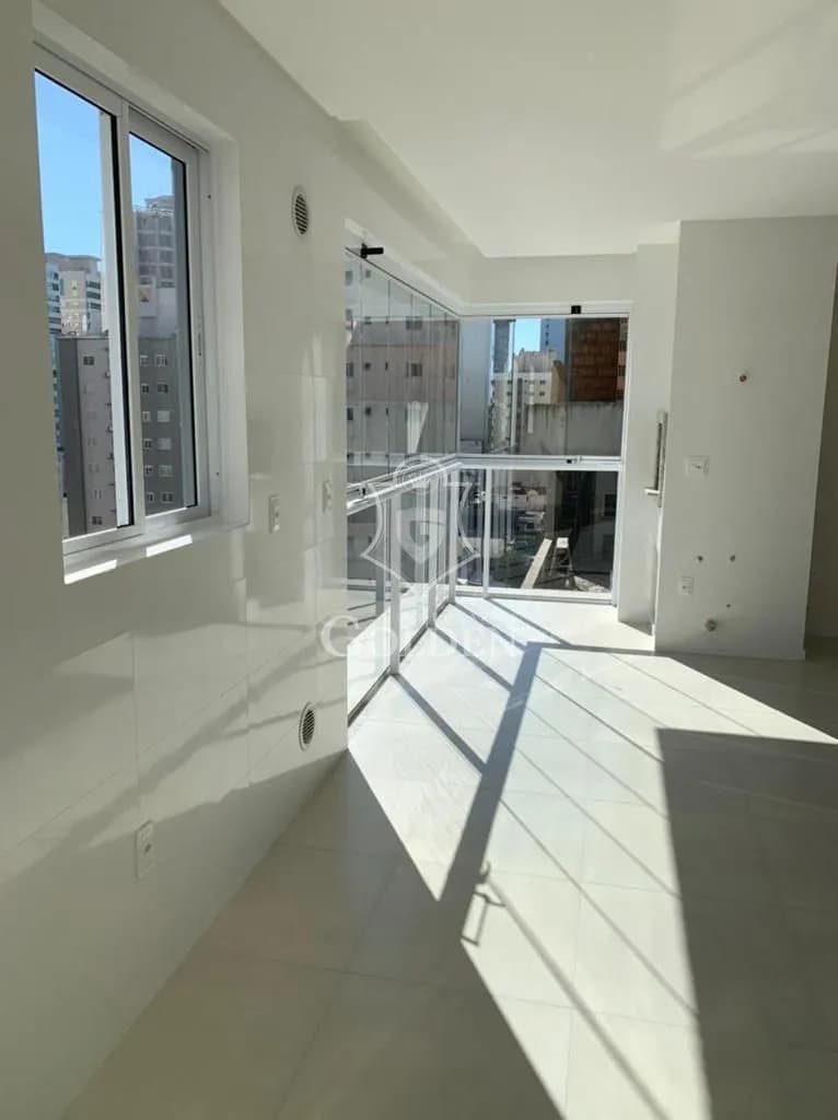 ACRÓPOLE RESIDENCE — 5