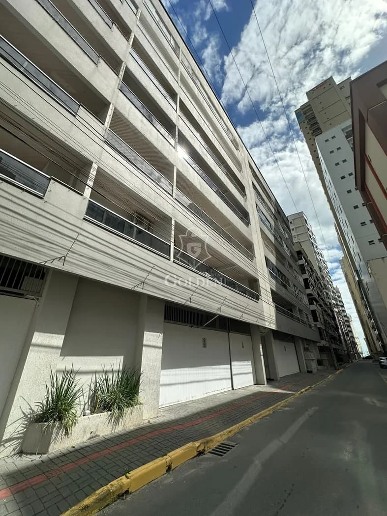 RESIDENCIAL STRAUSS
