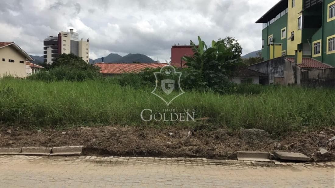 TERRENO CENTRO DE ITAPEMA