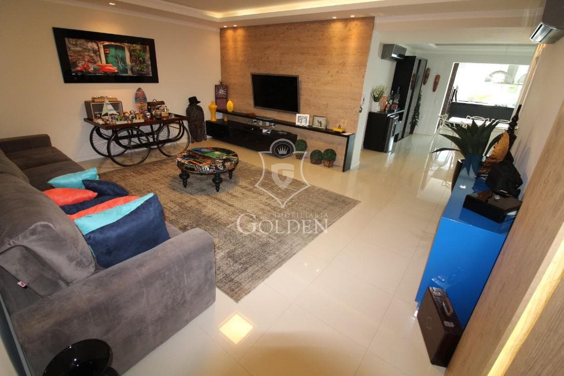 LA ISLA RESIDENCE — 4