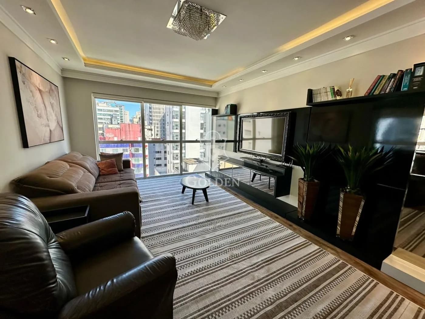 PRIVILEGE RESIDENCE — 4