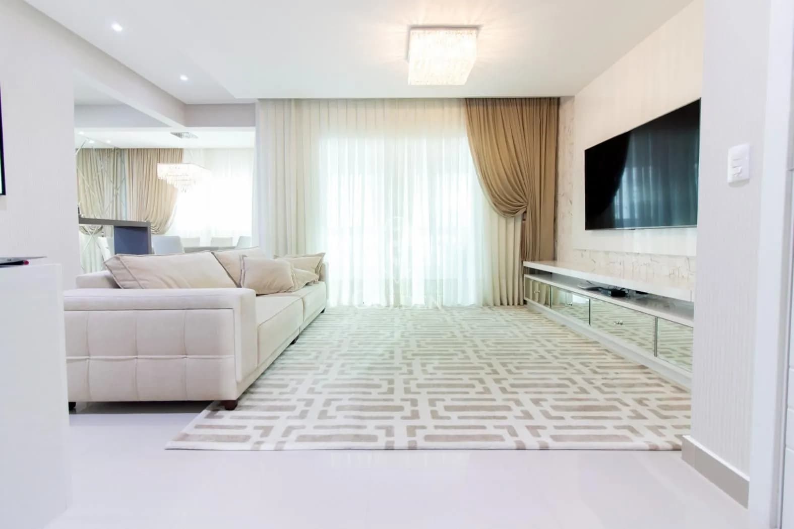 ROMANZZA RESIDENCE — 3