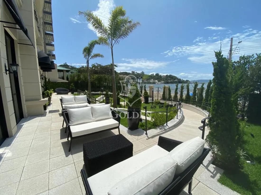 BELVEDERE RESIDENCE — 5