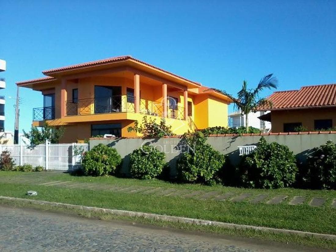 CASA EM ITAPIRUBÁ — 4