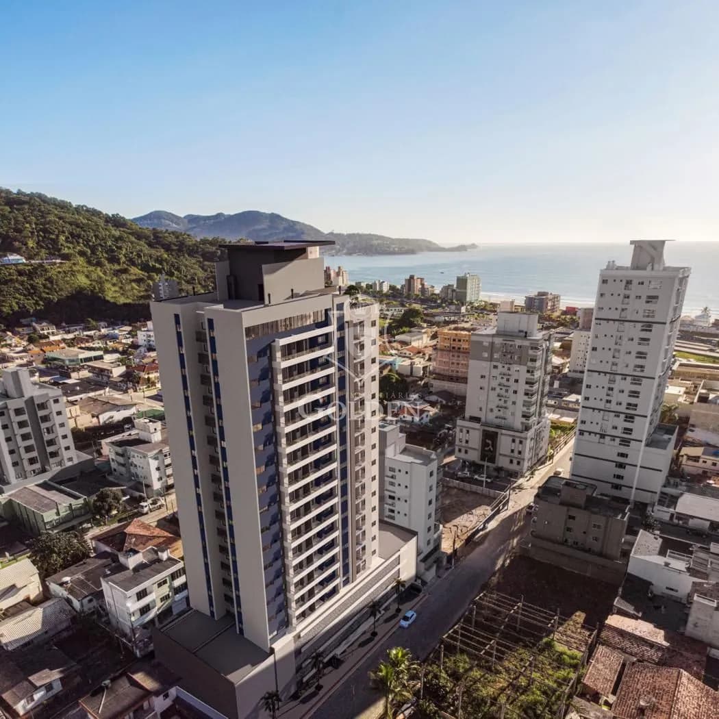 AQUA TOWER