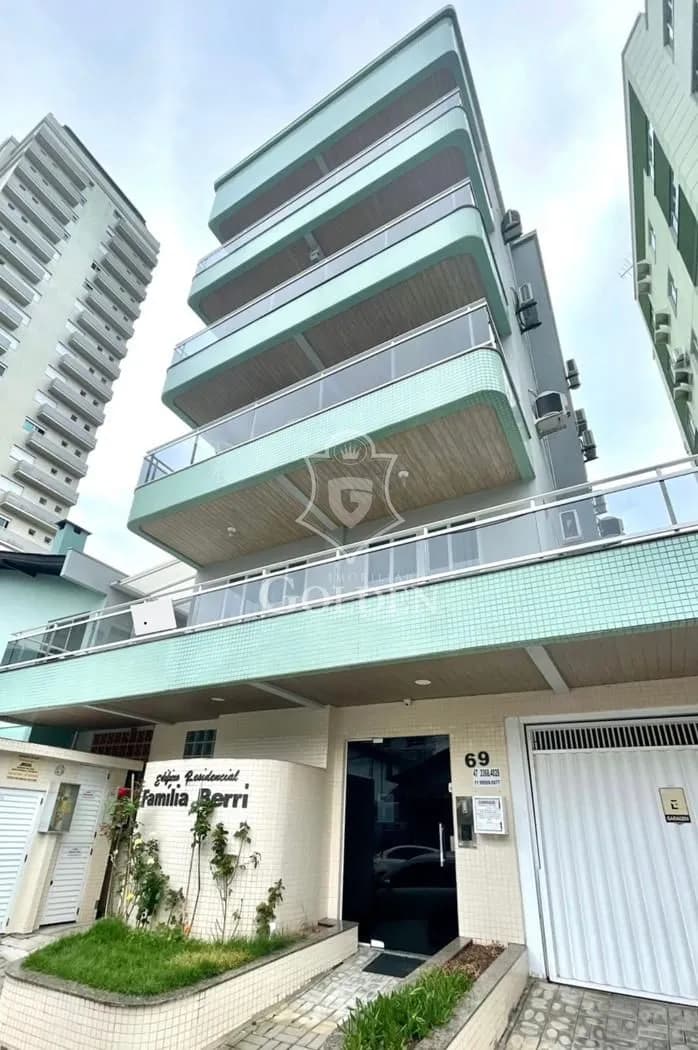 EDIFICIO  FAMILIA BERRI-DIFERENCIADO