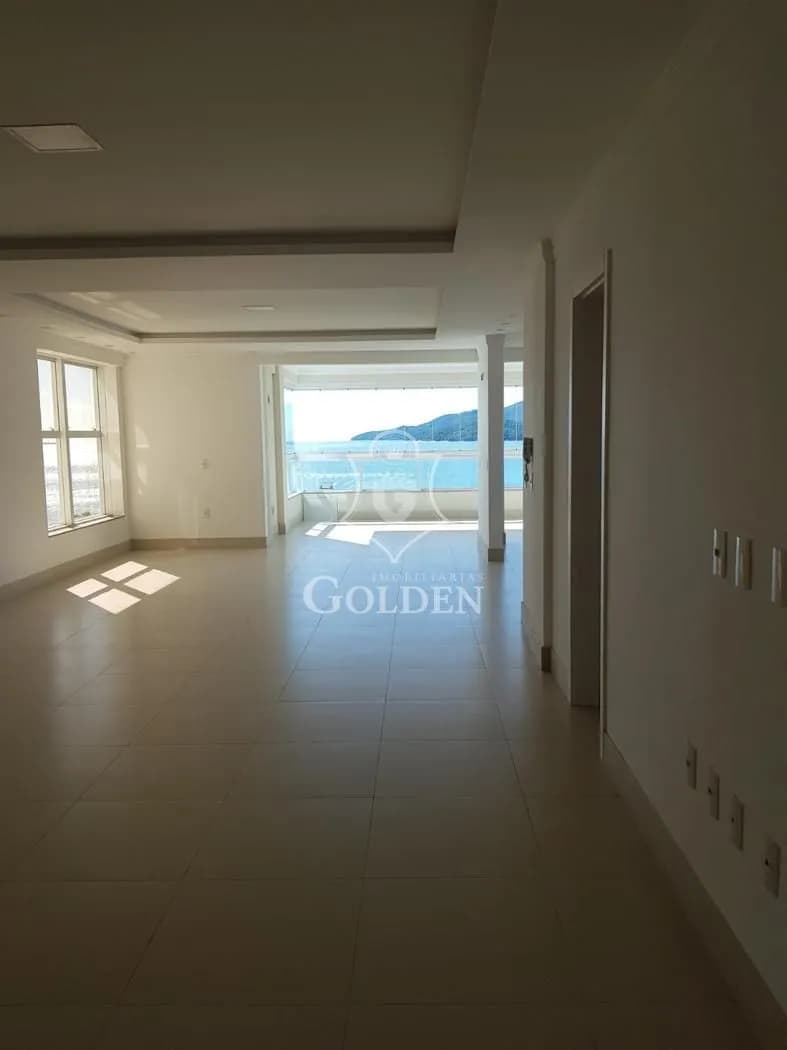 FRENTE MAR, ED.COSTA ESMERALDA — 4