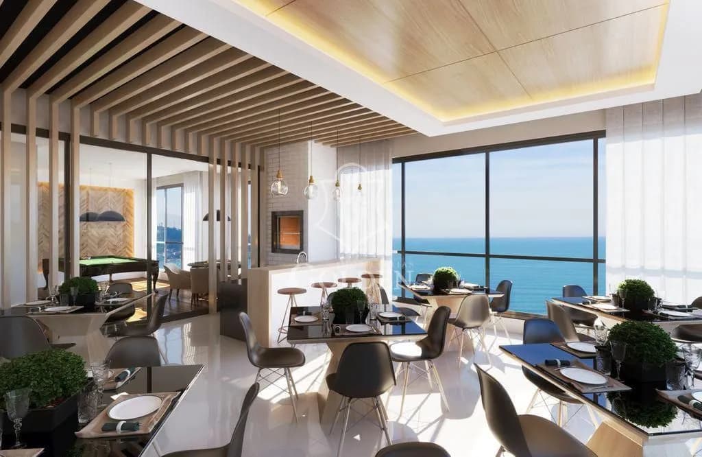SOLARIUM RESIDENCE — 3