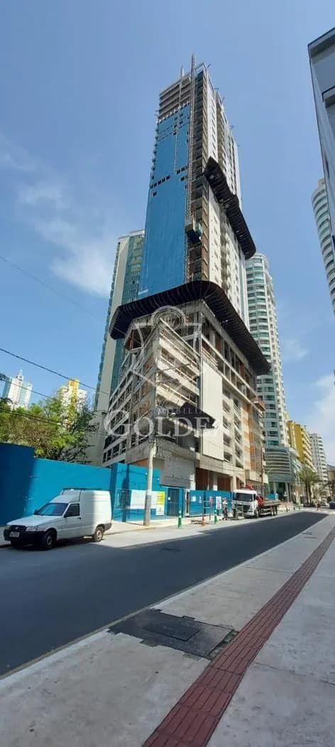 SKYLINE TOWER