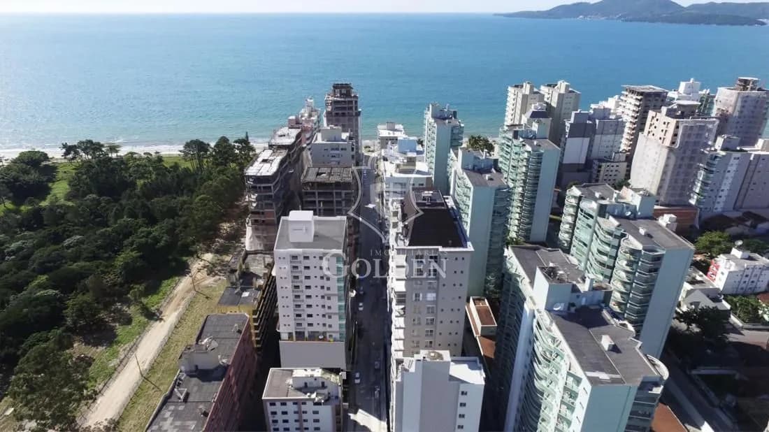 RESIDENCIAL BEACH VILLAGE — 5