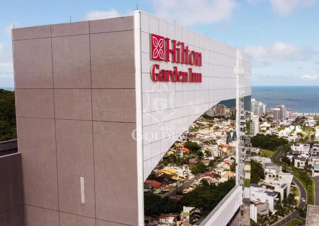 HOTEL HILTON GARDEN INN