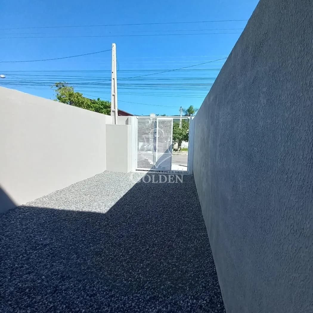 SOBRADOS GEMINADOS RUA 444 — 4