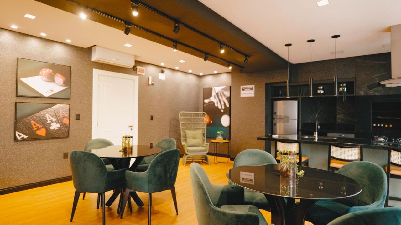Apartamento 3 dormitórios (1 suíte) no Ed. Ville de Lyon, Meia Praia, Itapema — 5