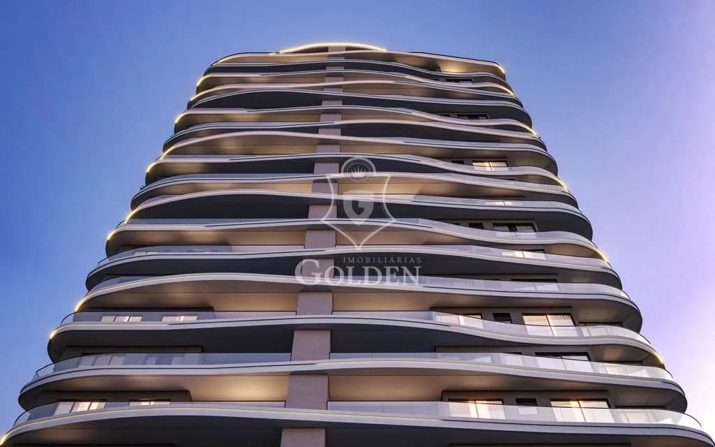 SKYLINE LOTISA — 3