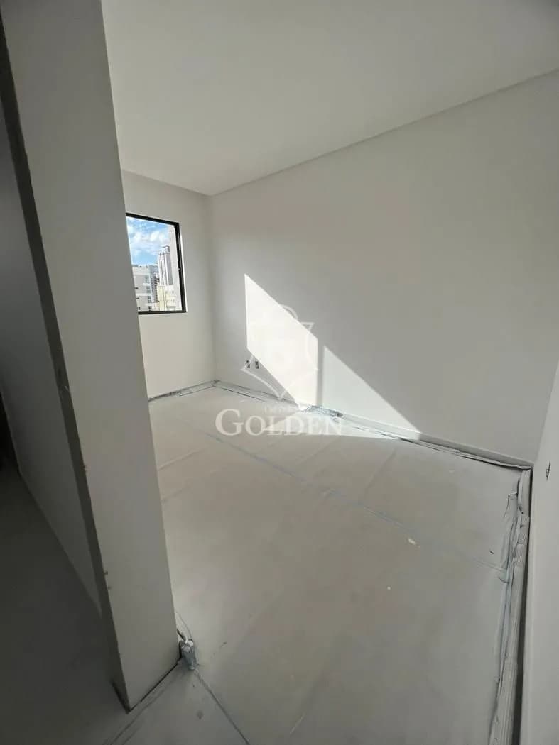 SEATLLE RESIDENCE — 4