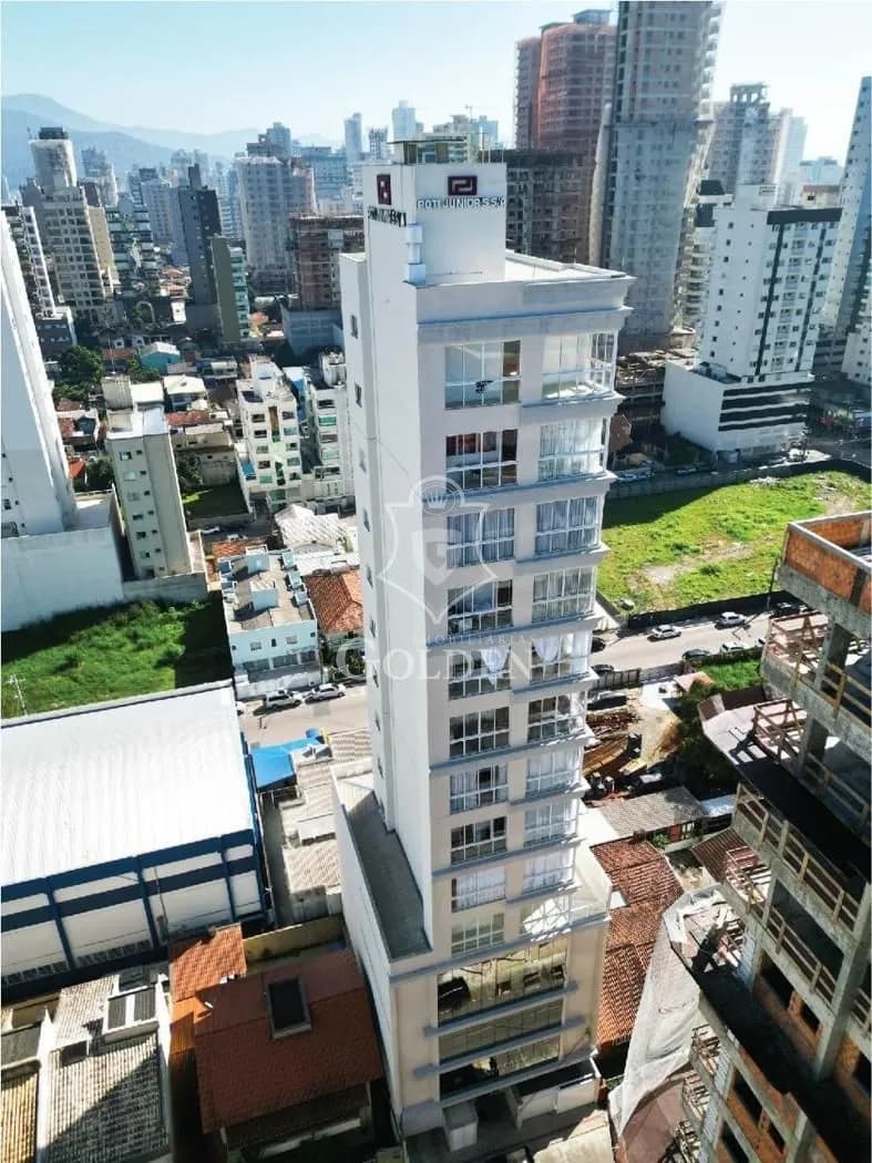 THE PALM RESIDENCE — 5