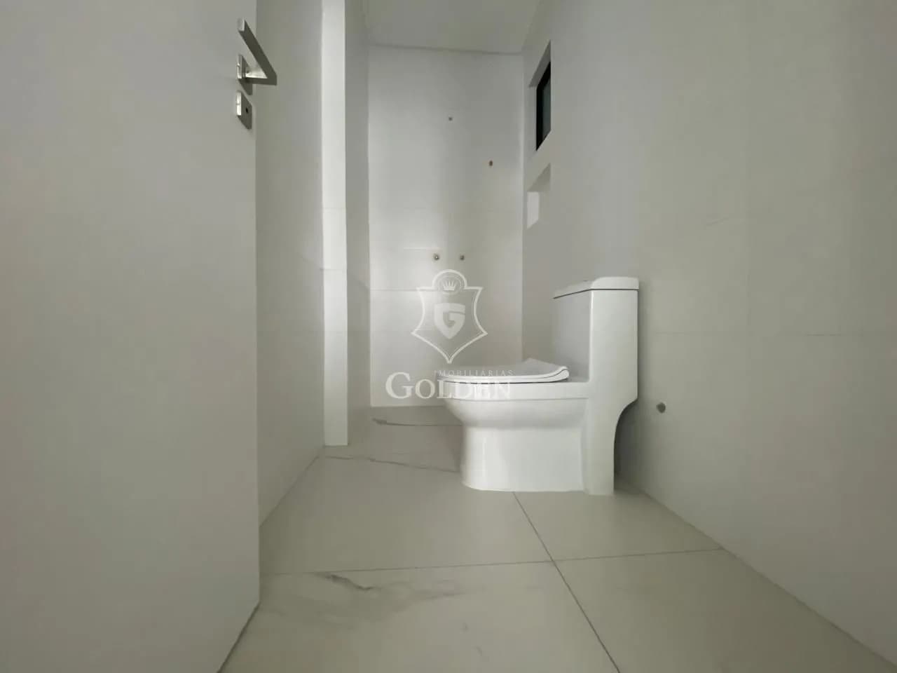 BELLE MAISON — 5