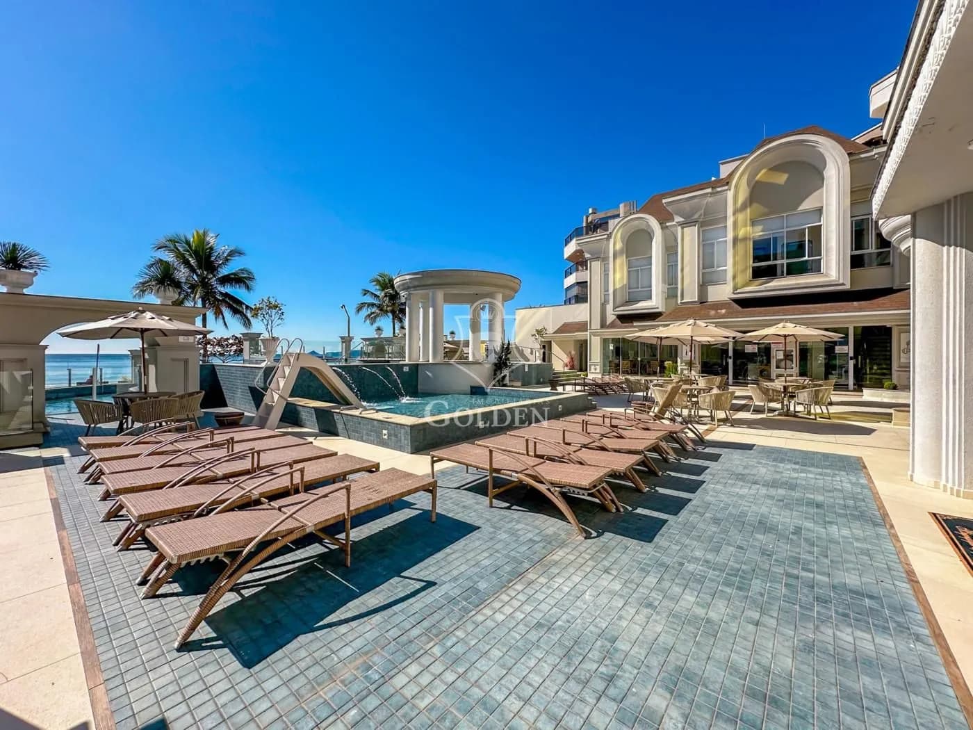 MAGNIFIQUE IMPERIALE — 4