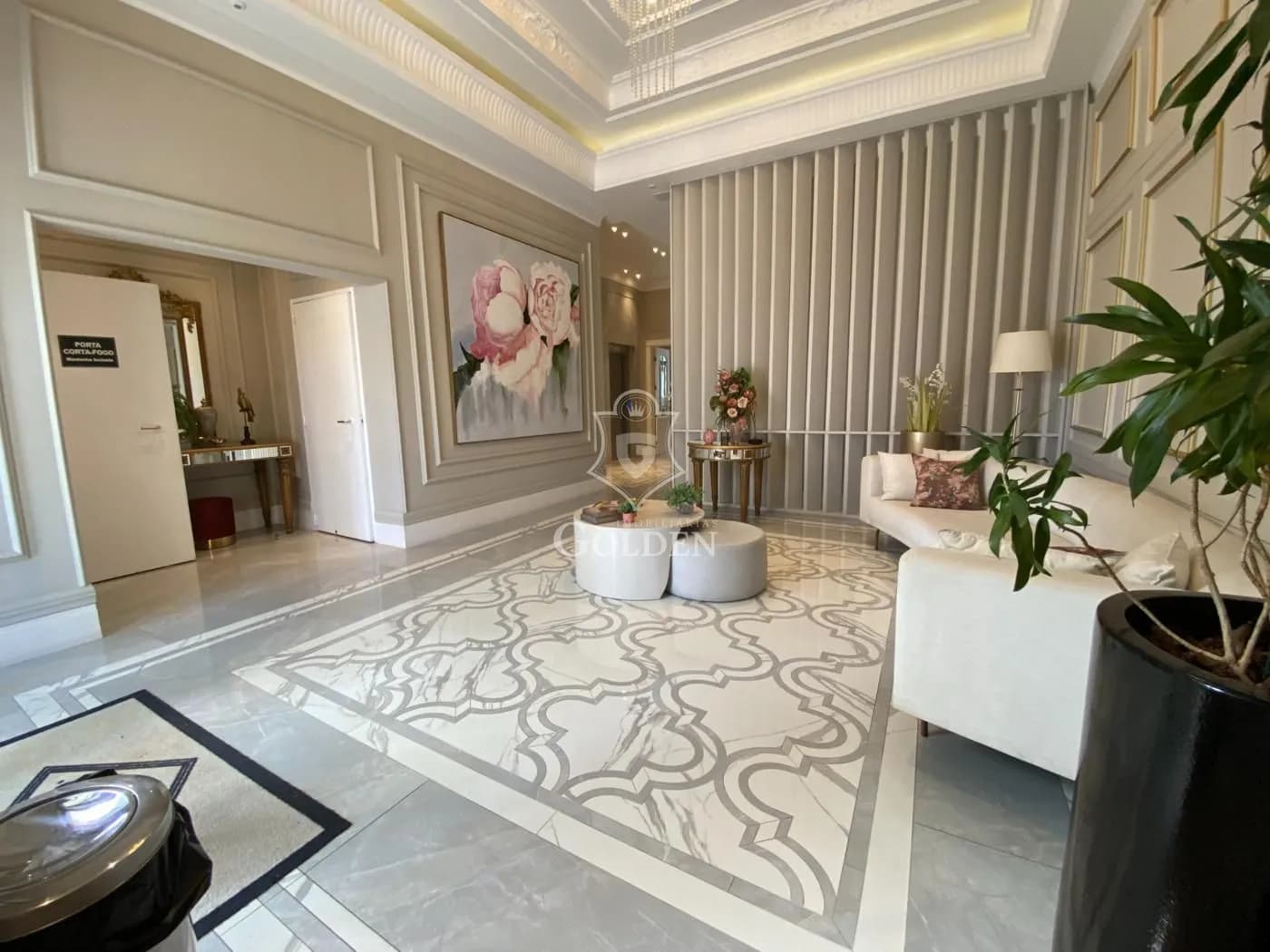 PETIT CHATEAU — 3