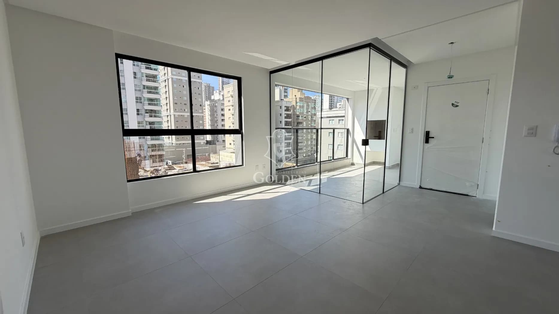 RESIDENCIAL YARIS — 4