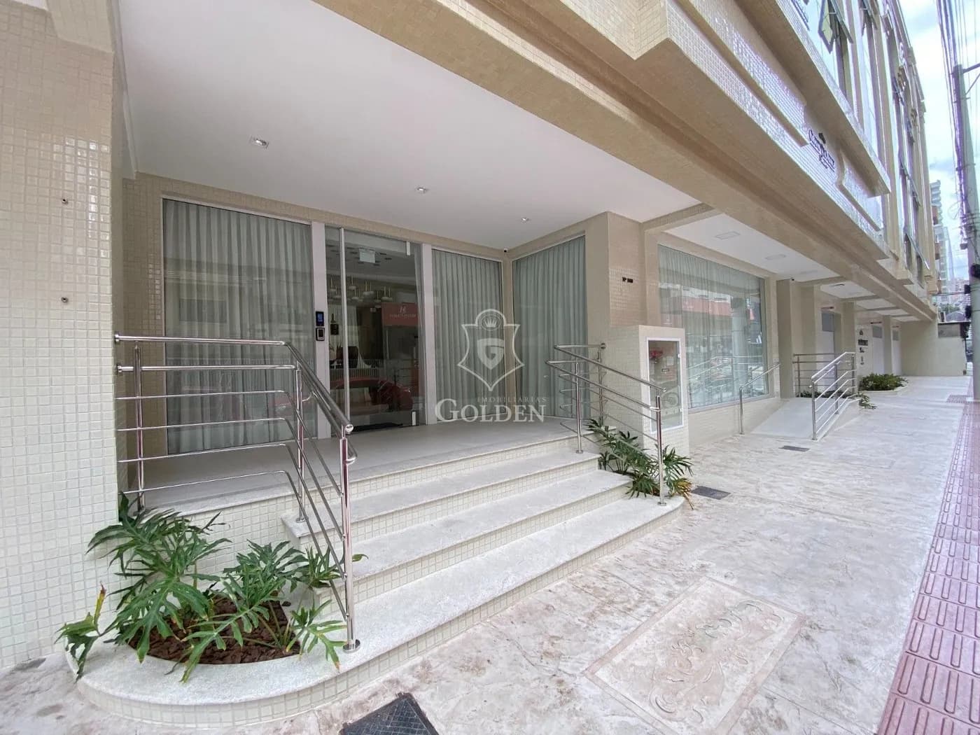 GRAND PROVENCE — 2