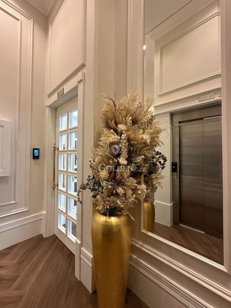 PALAZZO PARIGI — 5