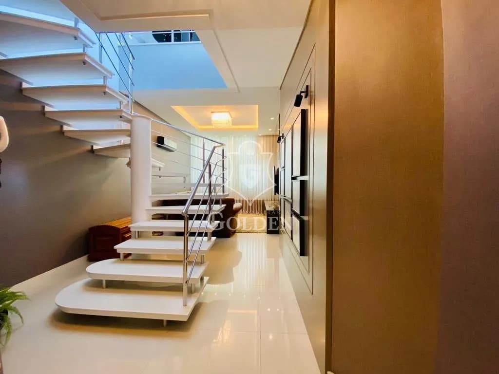 ESMERALDA PALACE RESIDENCE — 4