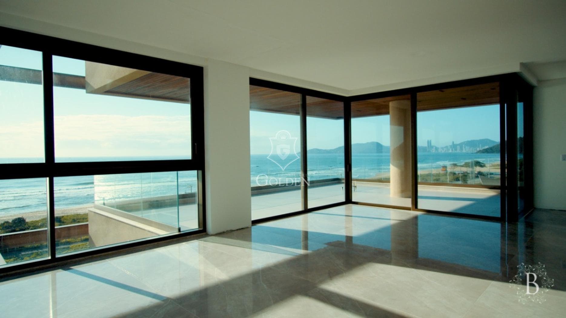 CONDOMÍNIO RESIDENCIAL BRAVÍSSIMA — 4