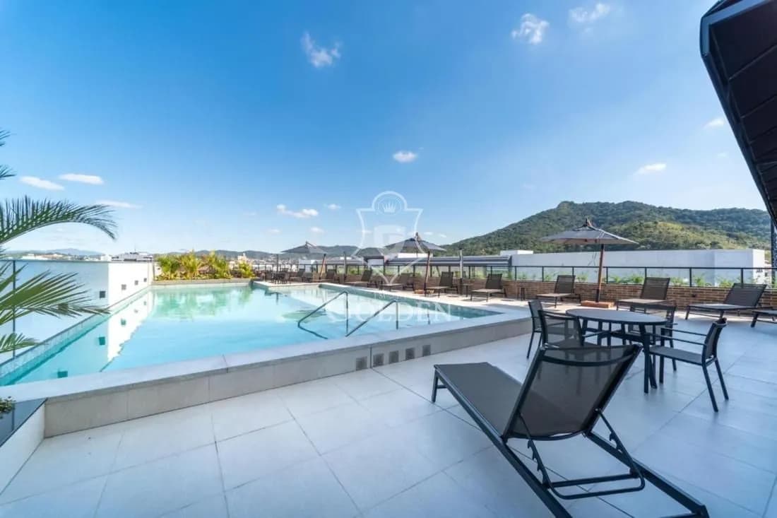 ICON RESIDENCE — 5