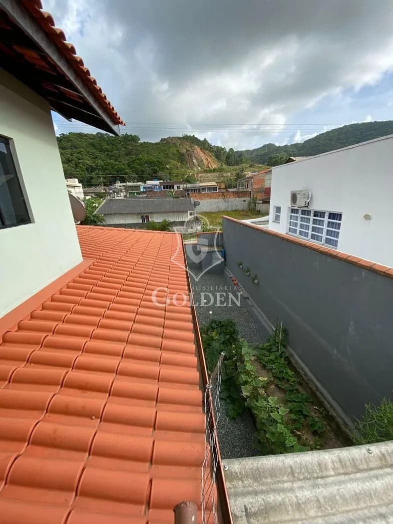 CASA NO ALTO SÃO BENTO — 2