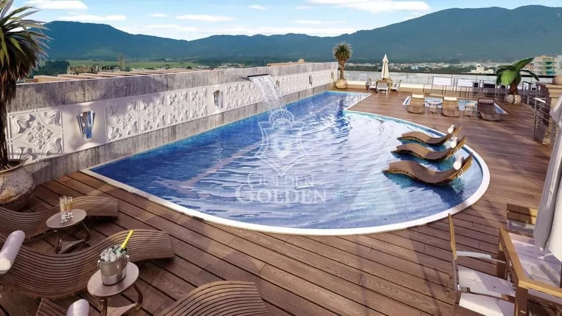 MAJESTIC RESIDENCE — 5
