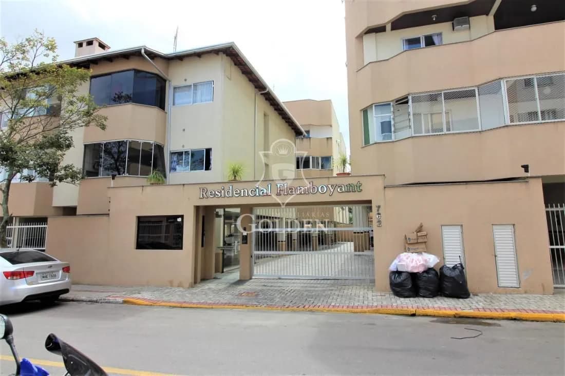 RESIDENCIAL FLAMBOYANT — 2