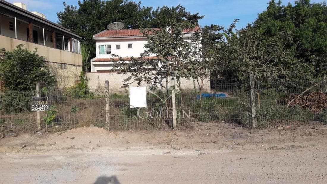 TERRENO A VENDA EM MEIA PRAIA — 2