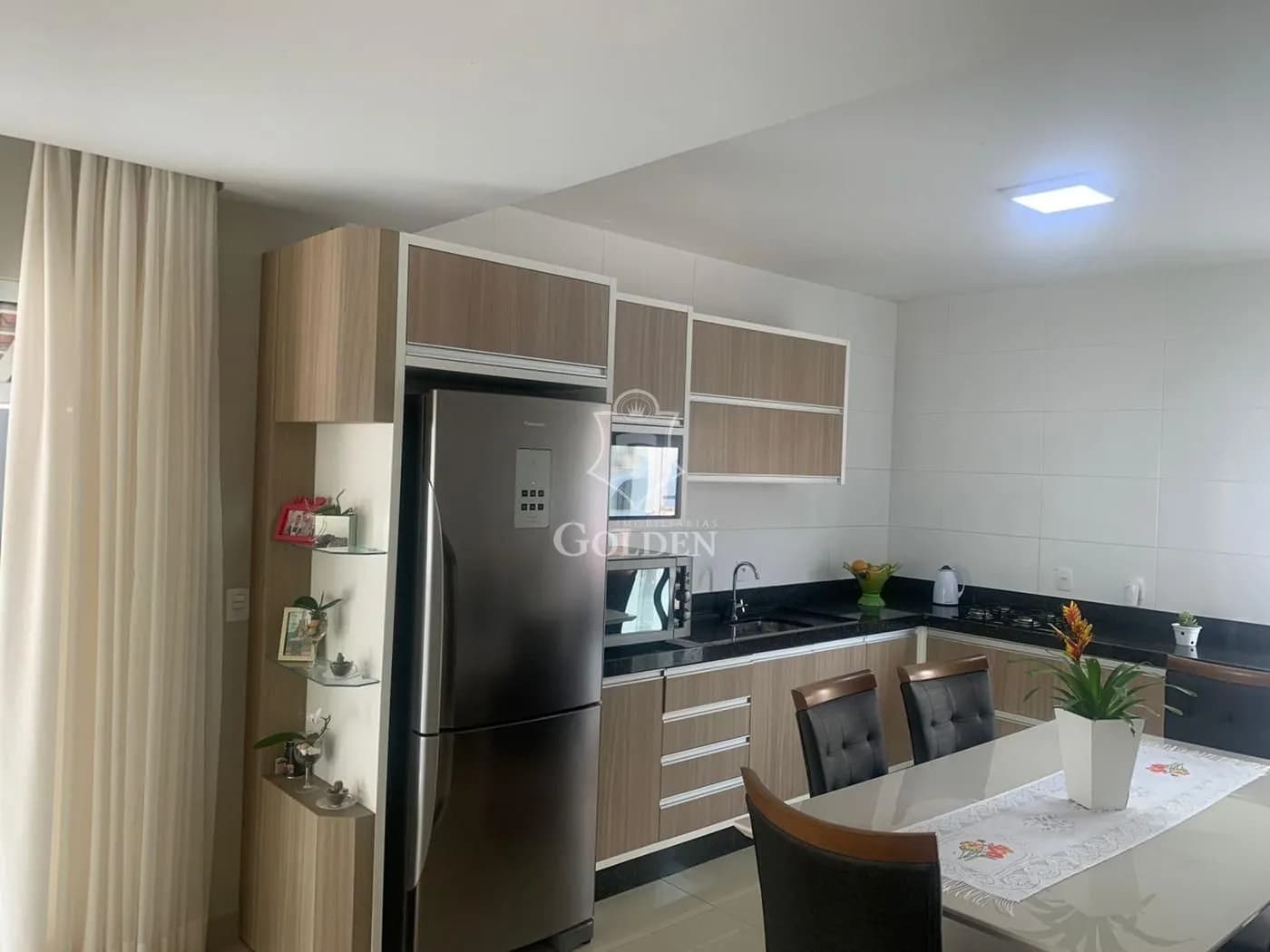 CASA EM PEREQUÊ — 3