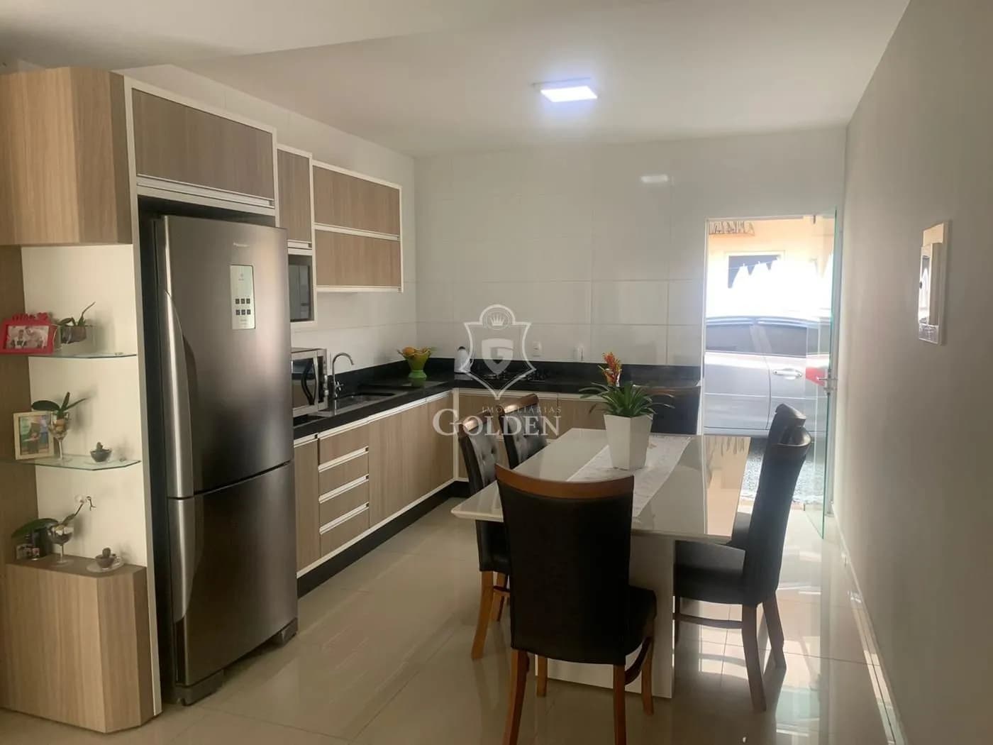 CASA EM PEREQUÊ — 5