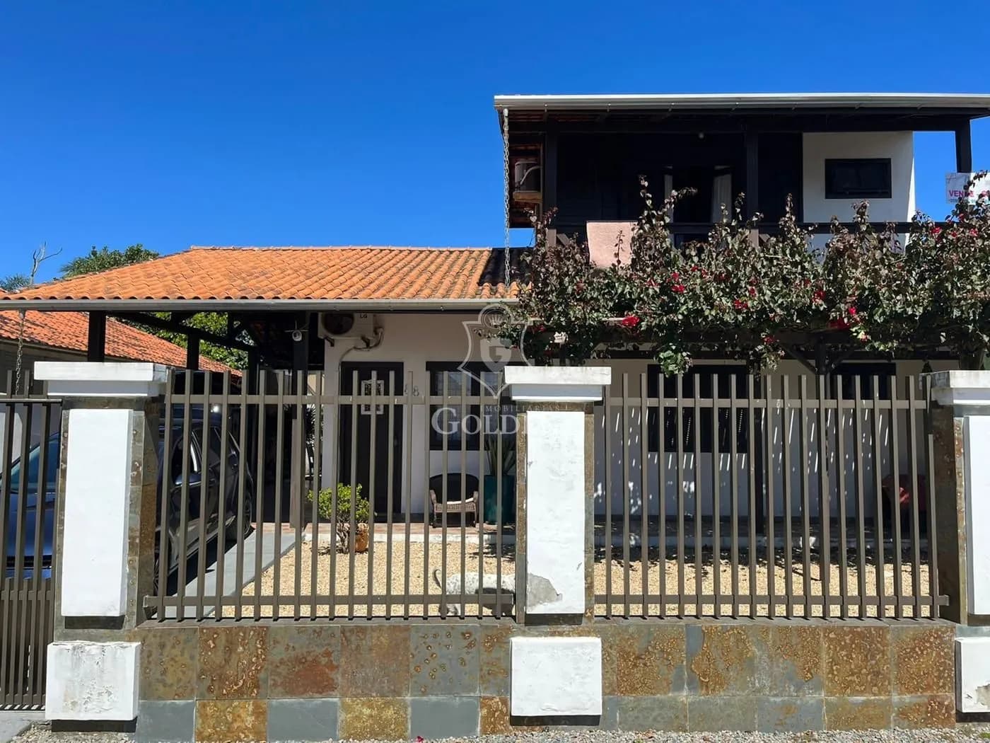 CASA EM BALNEÁRIO PEREQUÊ — 4