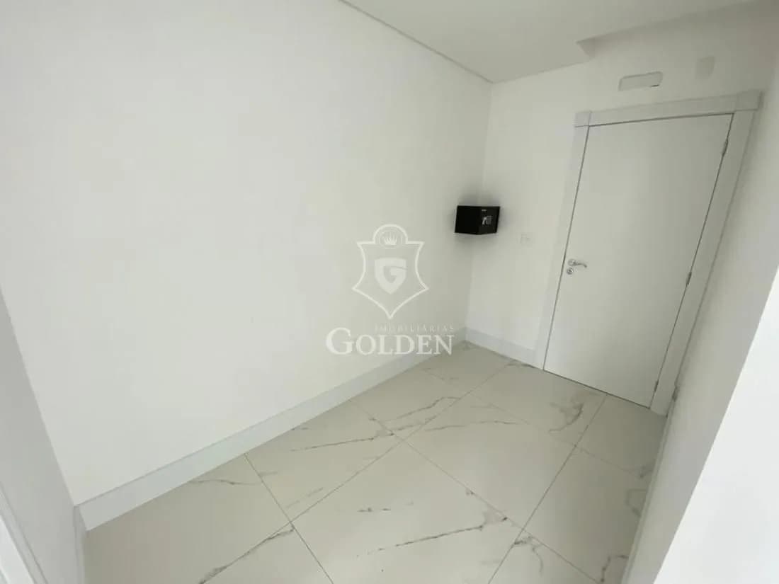 VOGUE HOME — 4